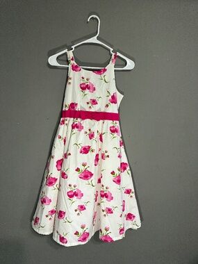 Girls dress